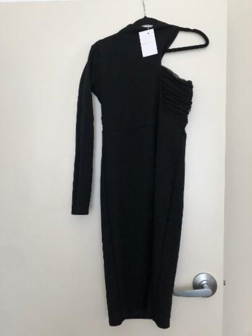 FEMME LUXE DRESS - Picture 2 of 4